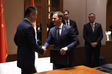 SA KINESKIM PROIZVOĐAČEM GUMA POVUKLI NOGU: Potpisan sporazum sa Šandong Linglongom, zainteresovani i drugi