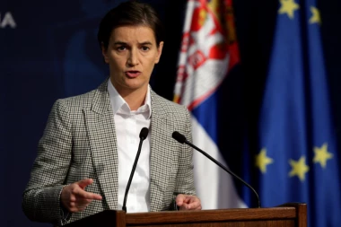 Ana Brnabić čestitala Štefaneku vicešampionsku titulu