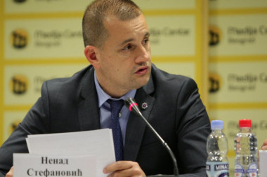 Stefanović: Ukoliko bi bilo koje tužilaštvo postupalo po peticijama, to bi bio KRAJ vladavine prava!