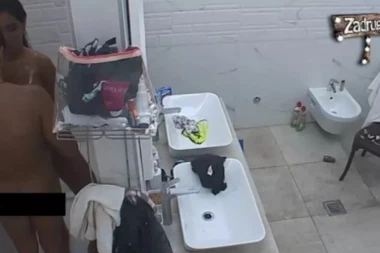 (VIDEO) Zaboravili na kamere: ALEKSANDRA I DAVID SE RAZGOLITILI, PA RADILI OVO!