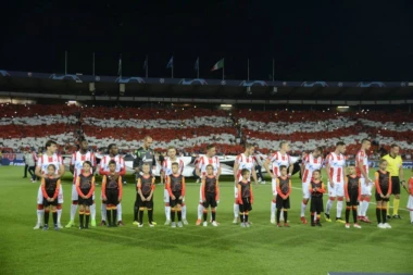 (FOTO) REGION SE DIVI ZVEZDI: Evo kako su komšije dočekale remi crveno-belih sa Napolijem!