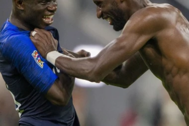 Najstidljiviji fudbaler na svetu - DOBRI MOMAK KANTE!