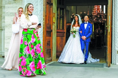 Milica: UVEK STAJEM U RED ZA BIDERMAJER, ALI NIKAKO DA GA UHVATIM!