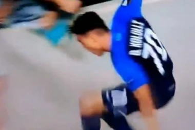 Slavio gol - ZAVRŠIO U KANALU!