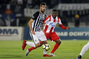 Fudbaler Partizana operisan!