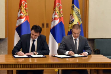 POLICIJA I TELEKOM U ISTOM STROJU: Evo kakav bonus čeka pripadnike MUP!