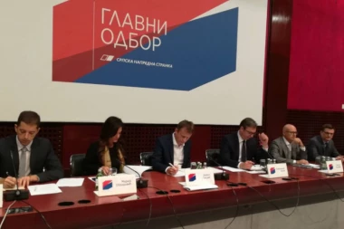 (VIDEO) VUČIĆ NA SEDNICI GO SRPSKE NAPREDNE STRANKE: Našoj premijerki su pretili silovanjem, trebalo je da reagujete na to!