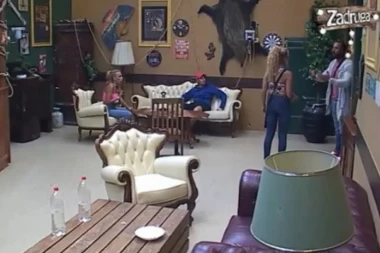 (VIDEO) JOVICA GURNUO MINU, ONA SE PROSULA NA POD!