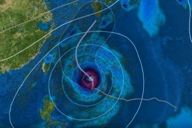 (FOTO) Ljubičasto nebo nad Japanom upozorilo ljude na udar tajfuna: Niko nije ni slutio da posle ove pojave dolazi SMRT!