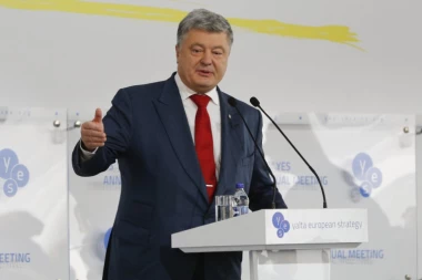 Porošenko zaražen koronavirusom: Bivši ukrajinski predsednik na kućnom lečenju!