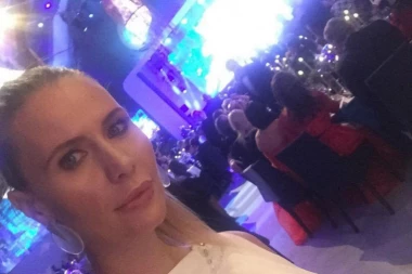 BILJANA OBRADOVIĆ OPERISALA TUMOR TEŽAK POLA KILOGRAMA!