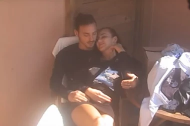 Pucalo sve od strasti: Lazar i Moskva razmenjivali nežnosti!