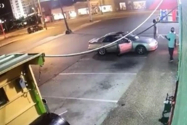 (VIDEO) STARTOVAO JE DEVOJKU I TRAŽIO JOJ BROJ, a onda je krenula paklena svađa