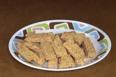 RECEPT STAR 6.000 GODINA: Zdrav slatkiš od samo dva sastojka!