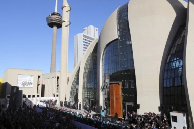 ERDOGAN OTVORIO NAJVEĆU DŽAMIJU U ZAPADNOJ EVROPI