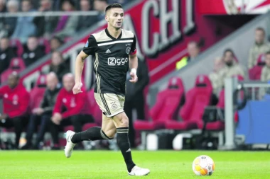 TADIĆEV AJAKS JE MAGIČAN: Fešta u Amsterdamu, možda je vreme da Murinjo spakuje kofere!