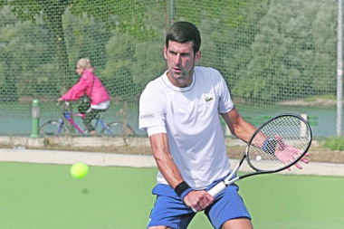 Noletov povratak u DETINJSTVO i jaka poruka