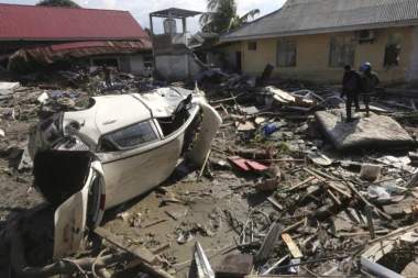 PORAŽAVAJUĆA STATISTIKA: Broj poginulih u Indoneziji dostigao 1.649