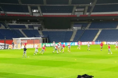 (FOTO) Bivši igrač došao da podrži Zvezdu