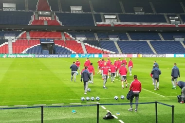 (FOTO) Zvezda istrčala na "Park prinčeva"