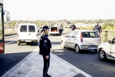 Lančani na Pančevcu: Sudarila se 3 automobila!