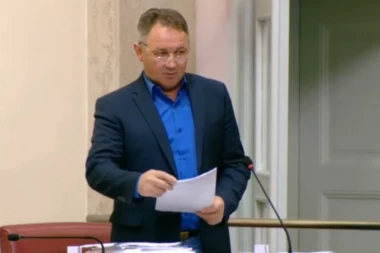 SKANDALČINA U HRVATSKOM SABORU: Svaki Hrvat na granici sa Srbijom treba da ima oružje pri ruci?!