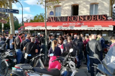 FRANCUZI DEPORTOVALI "DELIJE" S AERODROMA!