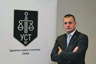 UST najoštrije osuđuje nasilje službenika katastra na Novom Beogradu prema kolegi Dragoslavu Ljubičanoviću