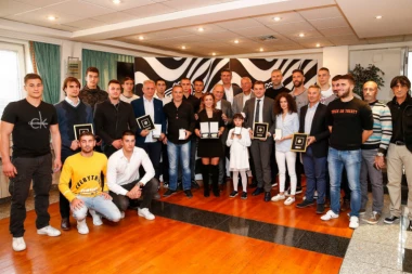 (FOTO) Partizan dodelio nagrade najboljima na rođendanskoj proslavi