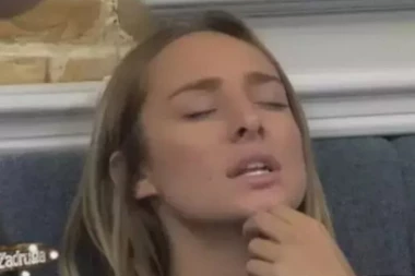 Luna ispričala svoja seksualna iskustva, pa priznala da koristi seksi igračke!