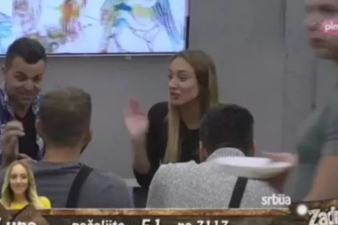 (VIDEO) EVO GDE U ZADRUZI LUNA ŽELI S*KS!