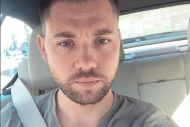 Brenin sin imao problem u Nemačkoj, pa zvao tatu da mu pomogne!