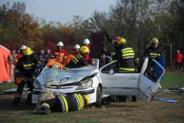 MEĐUNARODNA TERENSKA VEŽBA U MLADENOVCU: Kako reagovati u vanrednim situacijama