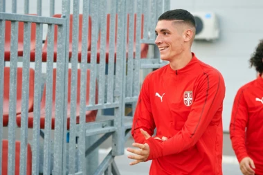 NIŠTA OD MANČESTERA: Fiorentina zapečatila Blekijevu sudbinu!