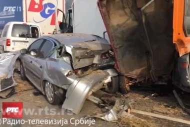 Jezive fotografije s "auto-puta strave": U dve saobraćajne nesreće na istom mestu poginulo sedmoro!