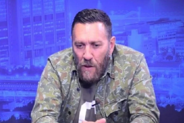 TEŠKO JESTE, ALI BIO JE I GORIH STVARI U MOM ŽIVOTU: Nigor priznao da jedva sastavlja "kraj sa krajem", A EVO ŠTA JE REKAO O KONTAKTU SA GRUOVOM UDOVICOM