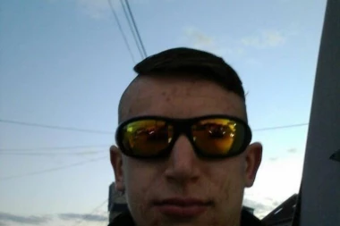 Roditelji gledali kako gori ispred pekare: Preminuo mladić koji se polio benzinom zbog otkaza