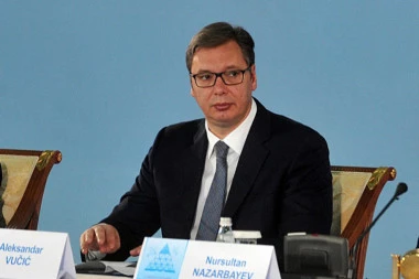 VUČIĆ: Tomislav Nikolić odlično radi!