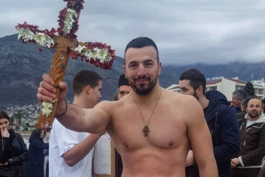 Tomovića napala dvojica momaka u Baru: Vladimira pretukli  Subotićkini fanovi!