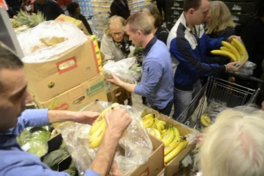Leskovčanin pazario 30 kilograma banana i 10 kilograma piletine, ali ne za prodaju!