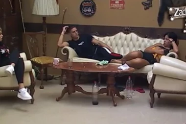 (VIDEO) Aleksandra ispričala svoju životnu priču: Otac me je ubijao od batina!