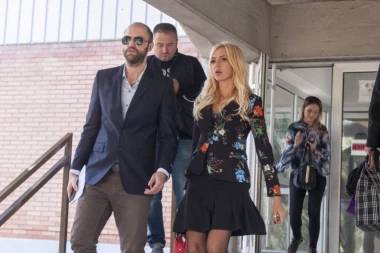 (FOTO) DARKU KOSTIĆU ODLOŽENO SUĐENJE!