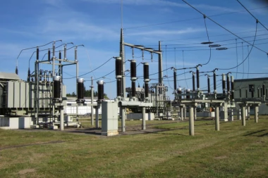 POŽAR NA TRAFOSTANICI I U NIŠU: Deo grada bez struje