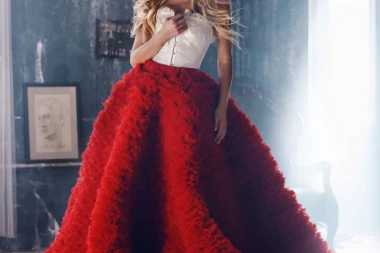 POVRATAK KORENIMA! Jovana Nikolić sutra objavljuje emotivnu baladu "Nedostaješ"! (VIDEO)