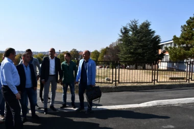 Rekonstruisana ulica Miroslava Krleže na Zvezdari: DECA BEZBEDNIJA NA PUTU DO ŠKOLE