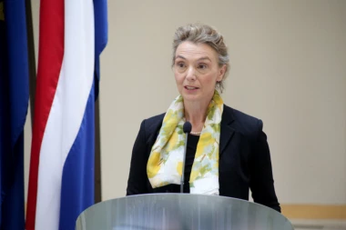 HRVATSKA MINISTARKA: Nećemo popuštati Srbiji oko ulaska u EU!