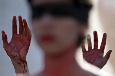 Ovde ubijaju decu bez razmišljanja: Ovaj običaj u Srbiji ledi krv u venama, a žrtvu biraju na jeziv način!