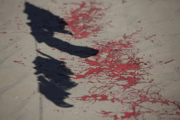 STRAVA I UŽAS U LESKOVAČKOJ BOLNICI! Pacijent zaražen koronom pokušao da skoči sa prozora, pa prerezao vene!