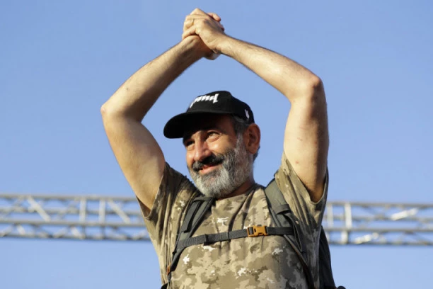 PAŠINJAN PODNEO OSTAVKU!