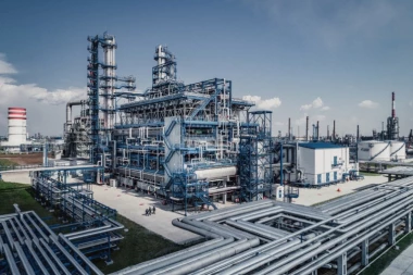 SRPSKI TELEGRAF U OMSKU: ODAVDE IDE NAFTA ZA CELU RUSIJU